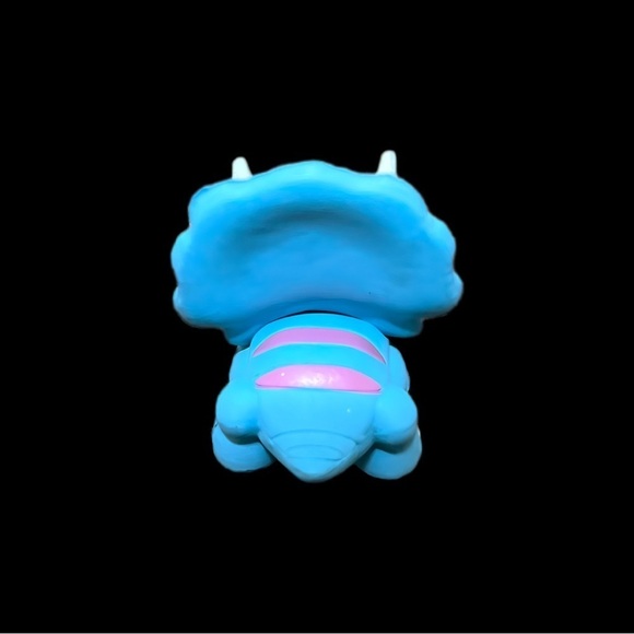 Disney Doorables: Series 10 Figurine – Toy Story – Trixie Blue Dinosaur - Picture 3 of 8